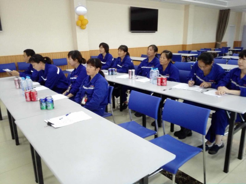 日常保潔清洗、高空外墻清洗-清潔服務(wù)業(yè)在國民經(jīng)濟(jì)的地位